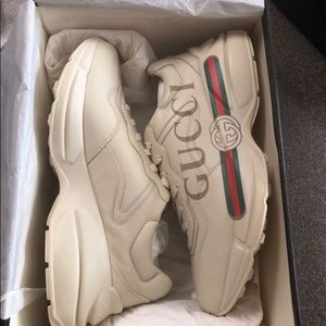 Gucci shoe